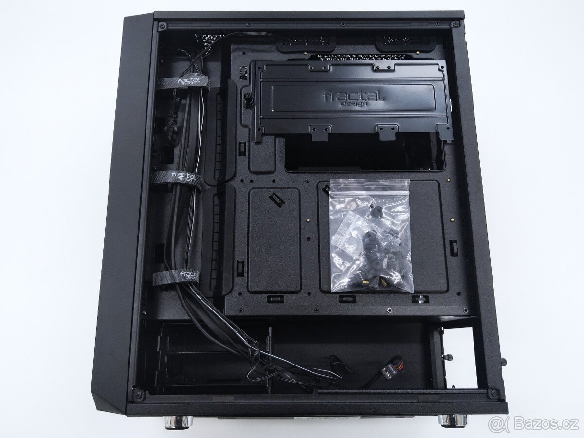 Fractal Design Meshify C Dark Tempered Glass rozbaleno - 7