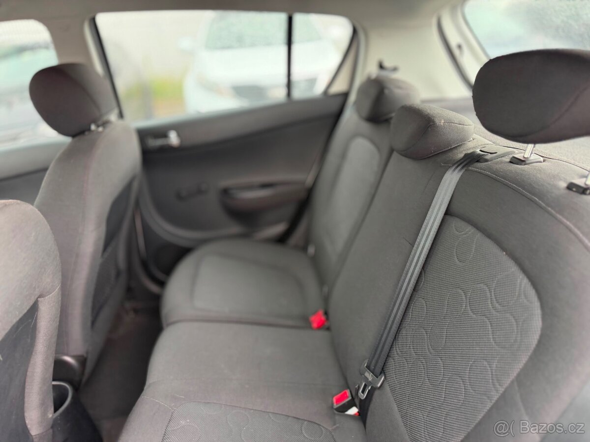 Hyundai I20 r.v.2012 - 7