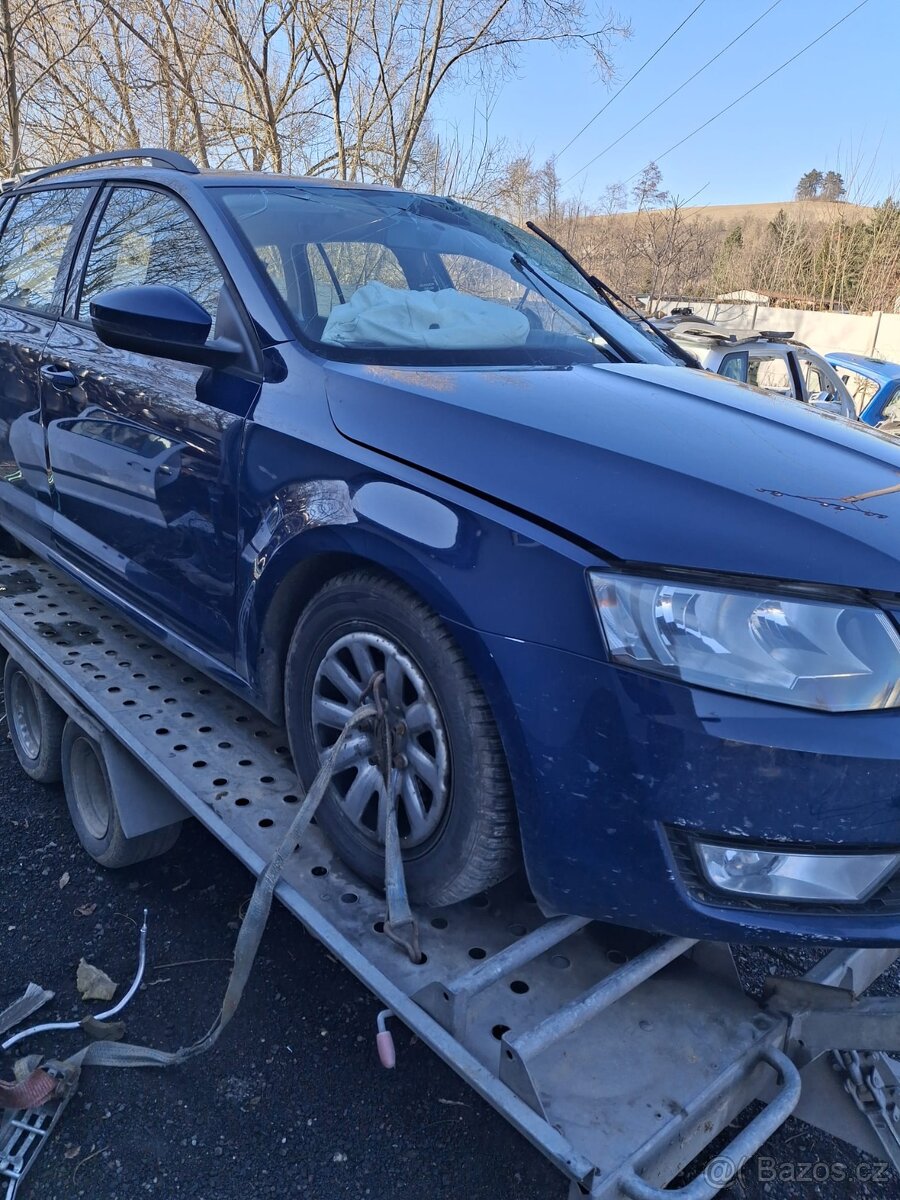 Škoda Octavia 3 1.6tdi modrá bila - 7