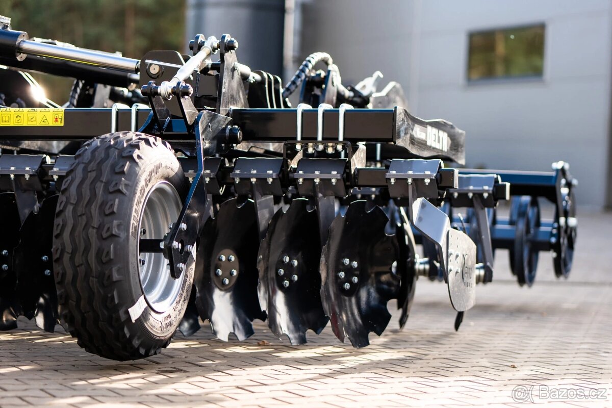 Diskový podmítač AMJ AGRO ATOS DELTA 5.0 - 7
