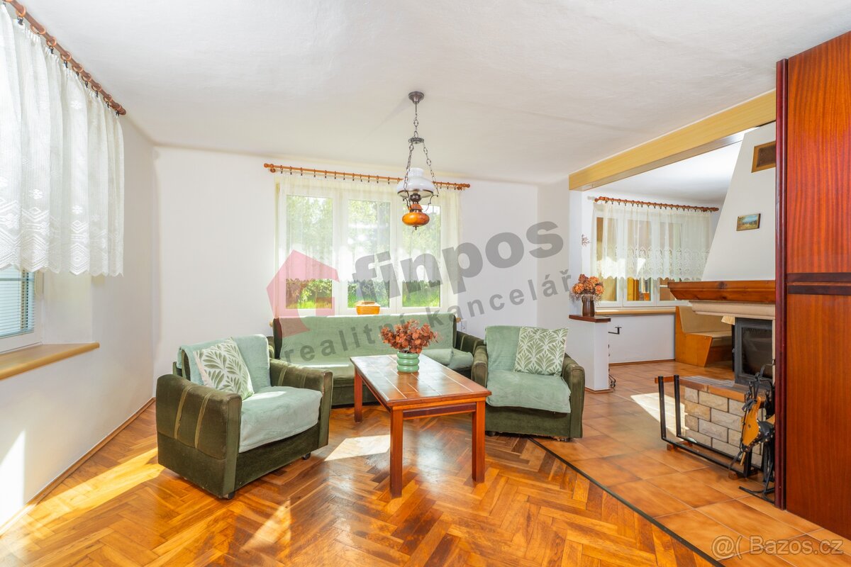 Prodej půvabného domu + stavební parcela v Malém Ježově, obe - 7