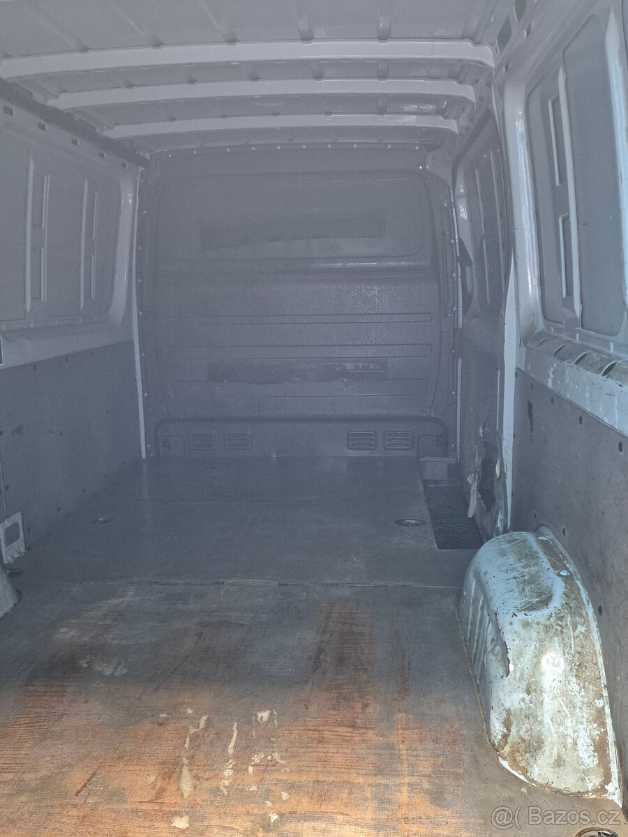 Volkswagen Crafter 2.5 TDI - 7