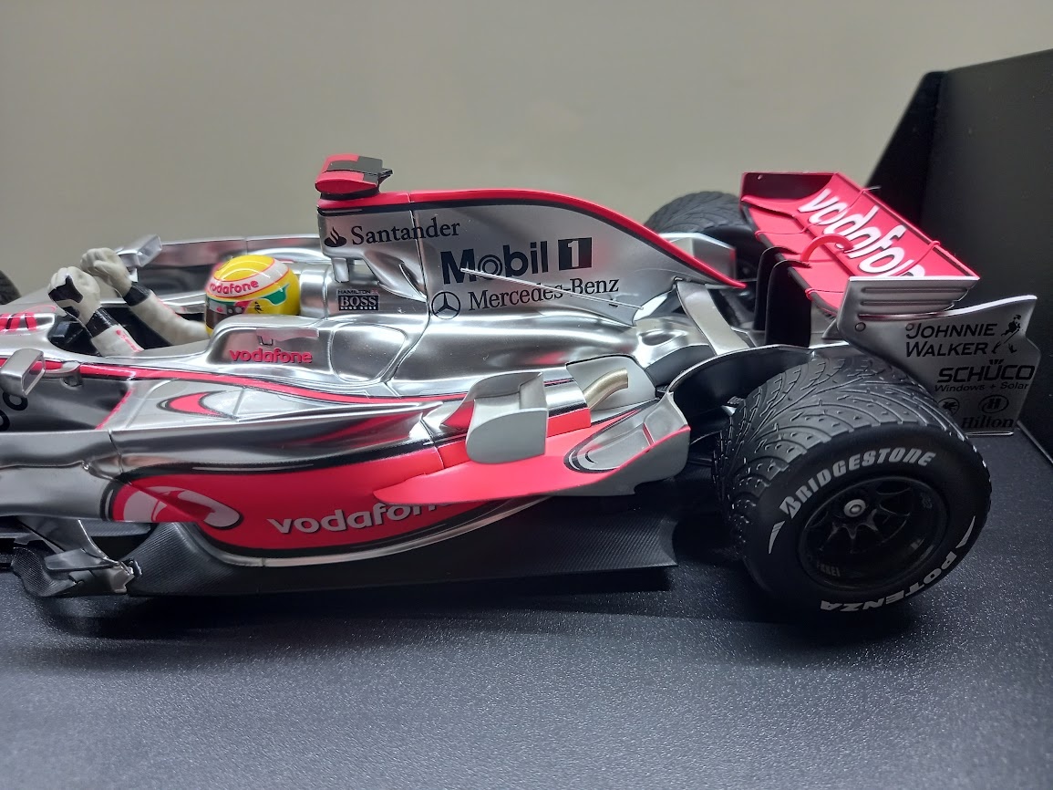 F1 MCLAREN MERCEDES MP4/23 HAMILTON MINICHAMPS 1:18 - 7