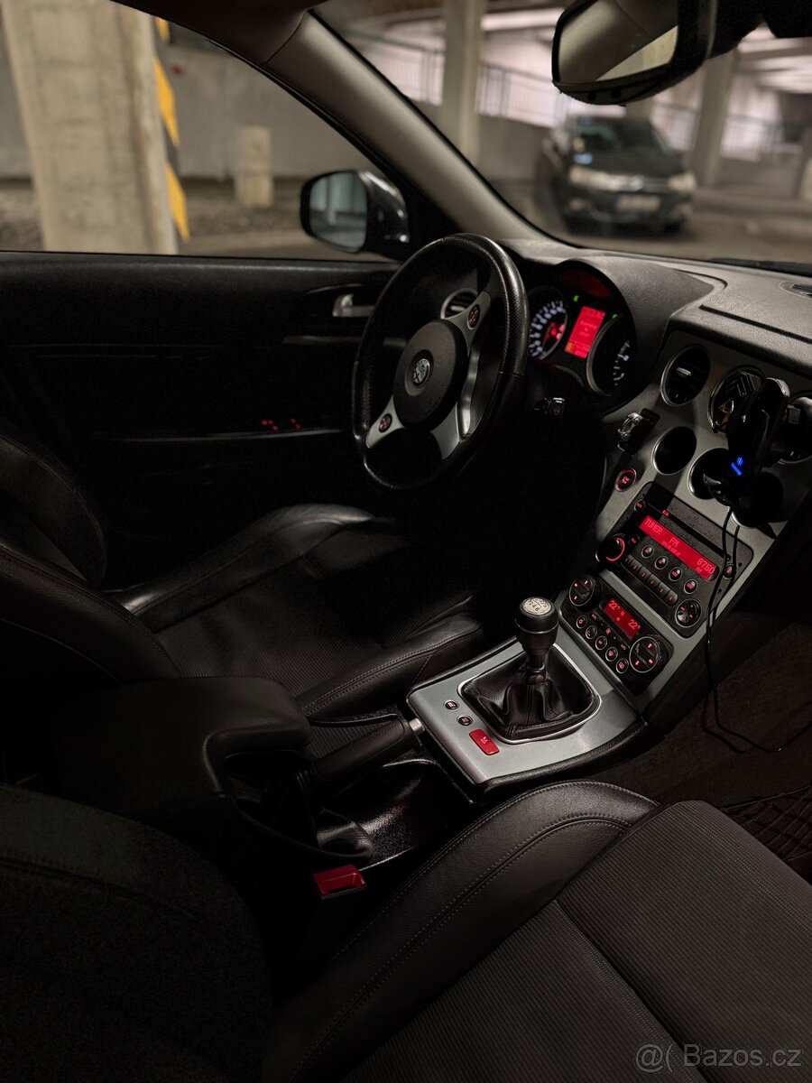 Prodám Alfa Romeo 159 - 7