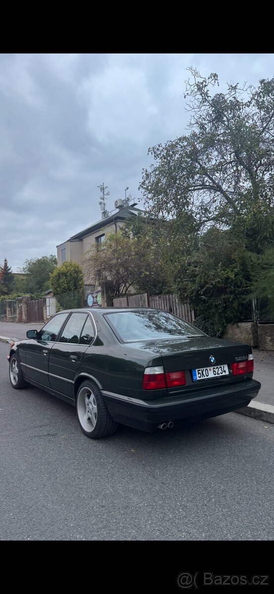 BMW E34 525i 1989 řadový šestiválec - 7