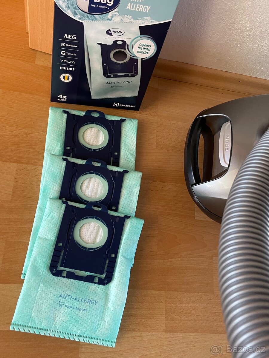 Vysavač Elektrolux Easy Go - 7