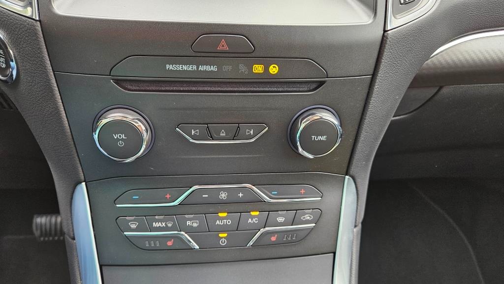 Ford Galaxy 2.5i HEV Titanium 7 míst AT - 7