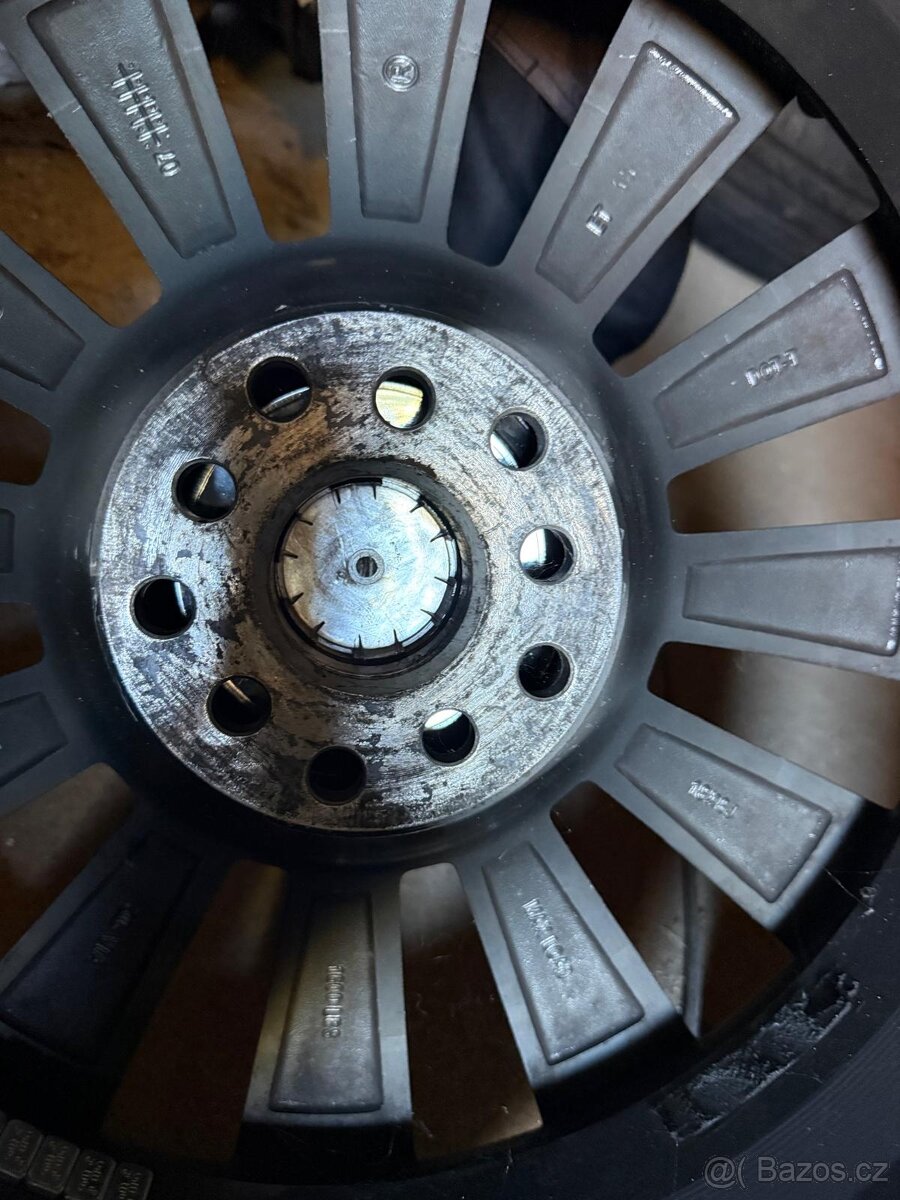 225/40R18 92W XL - 7