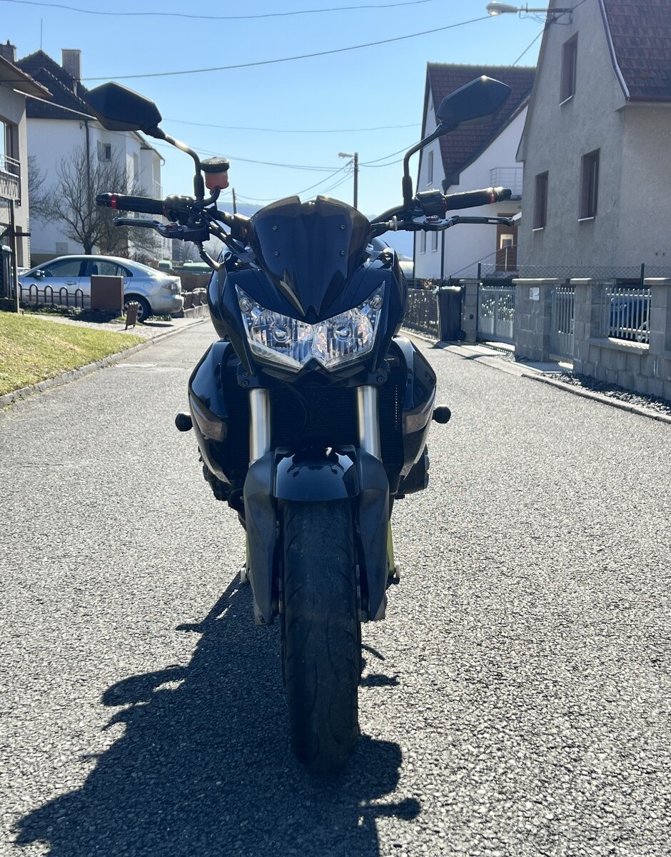 Kawasaki Z 1000 - 7