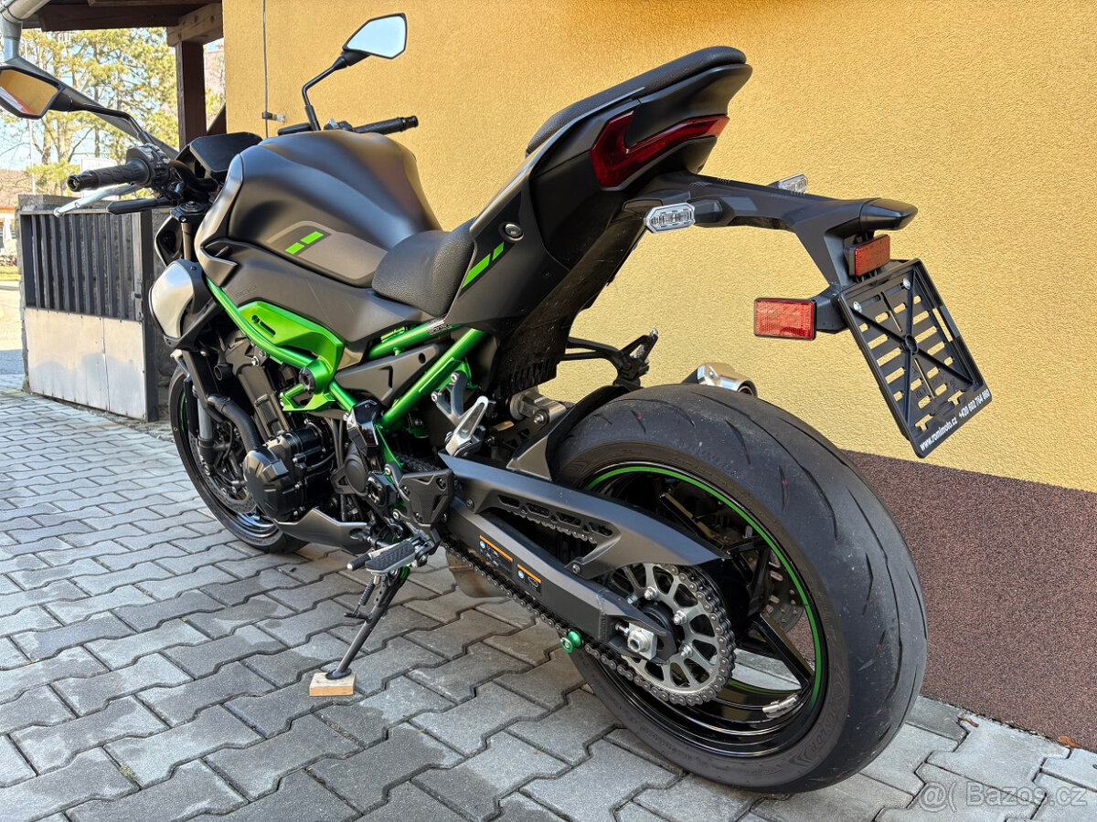 Kawasaki Z900 - 7