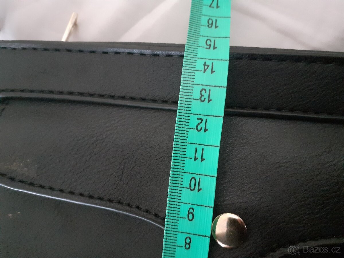 Dámská černá praktická kabelka crossbody - 7