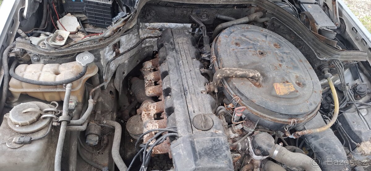 Mercedes 124 E260 - 7