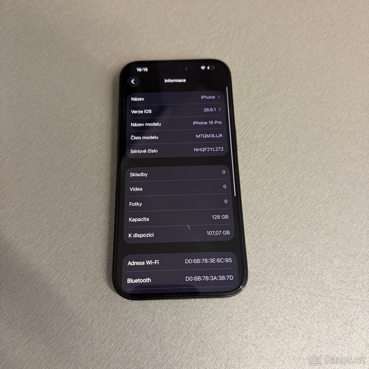 iPhone 15 Pro 128GB černý, rok záruka - 7