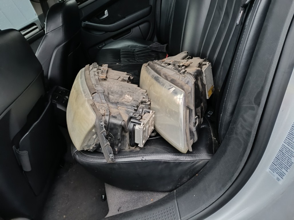 ND z Audi A8 (viz foto) (RP) - 7