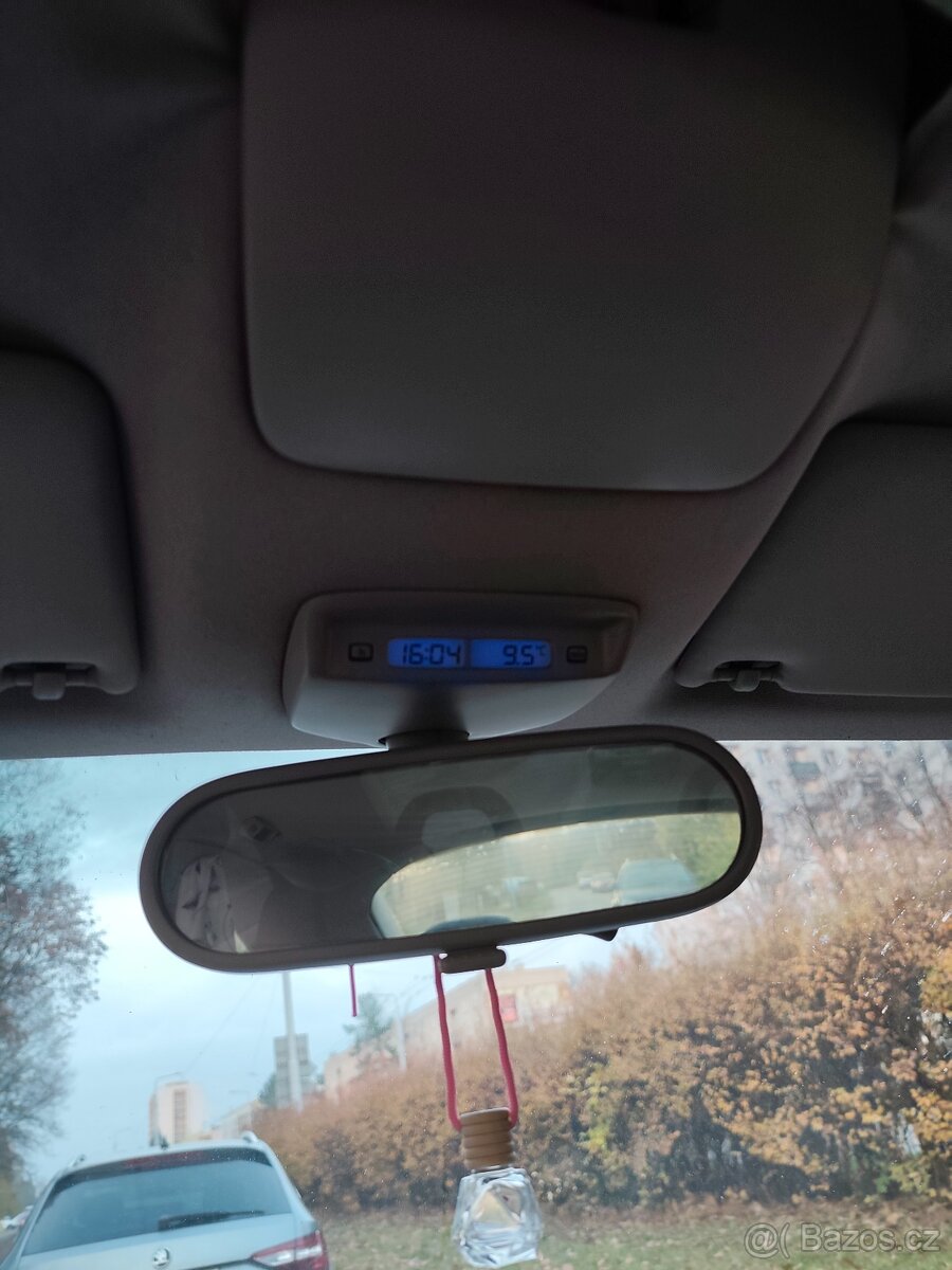 VW NEW BEETLE 1,9 TDI - 66 kW. - 7