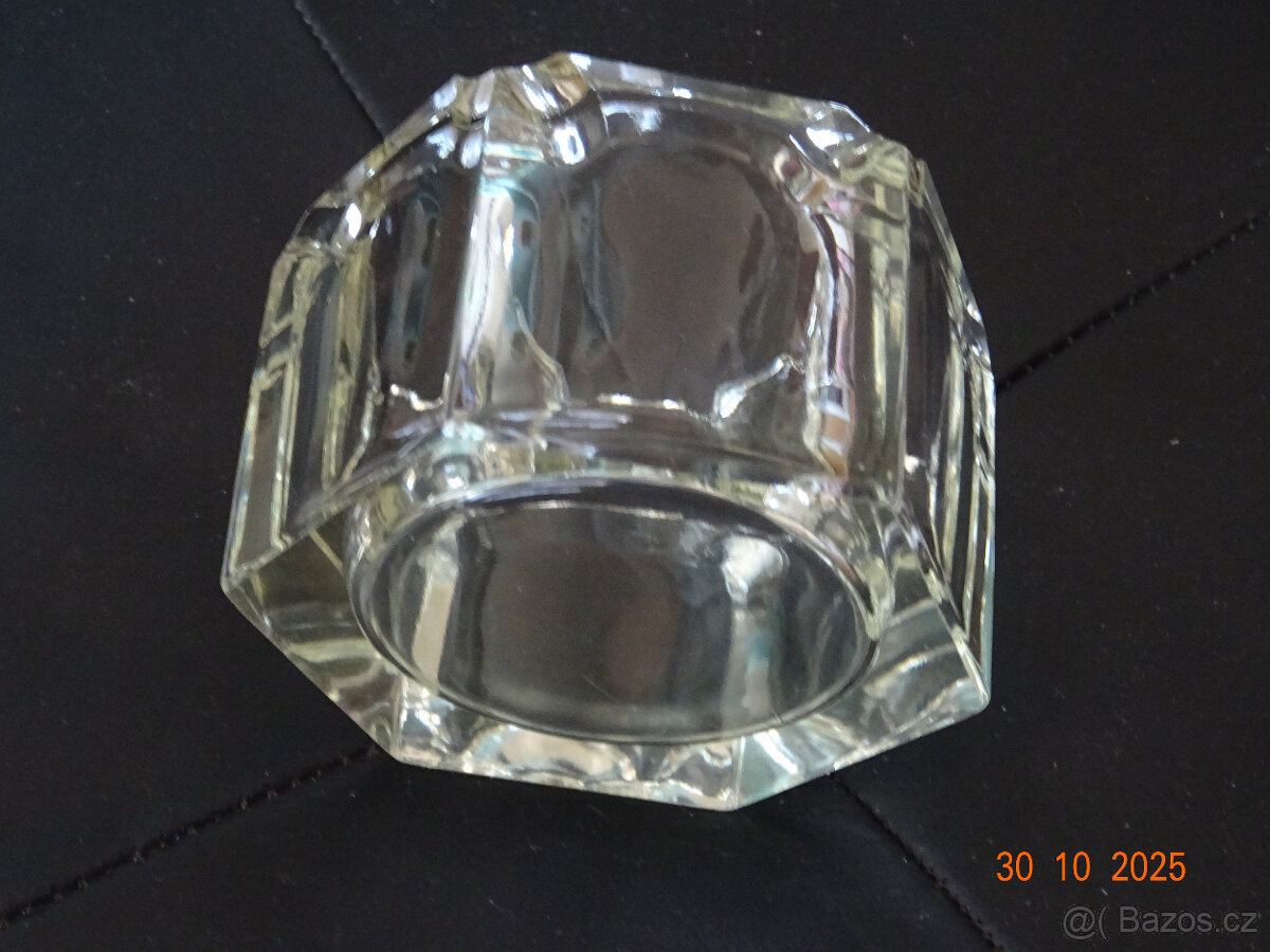 SKLENĚNÝ STARÝ POPELNÍK - 7