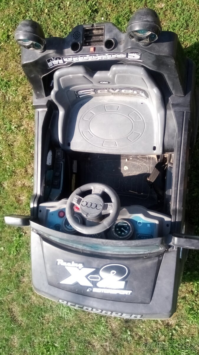 Dětské elektrické autíčko-k opravě - 7