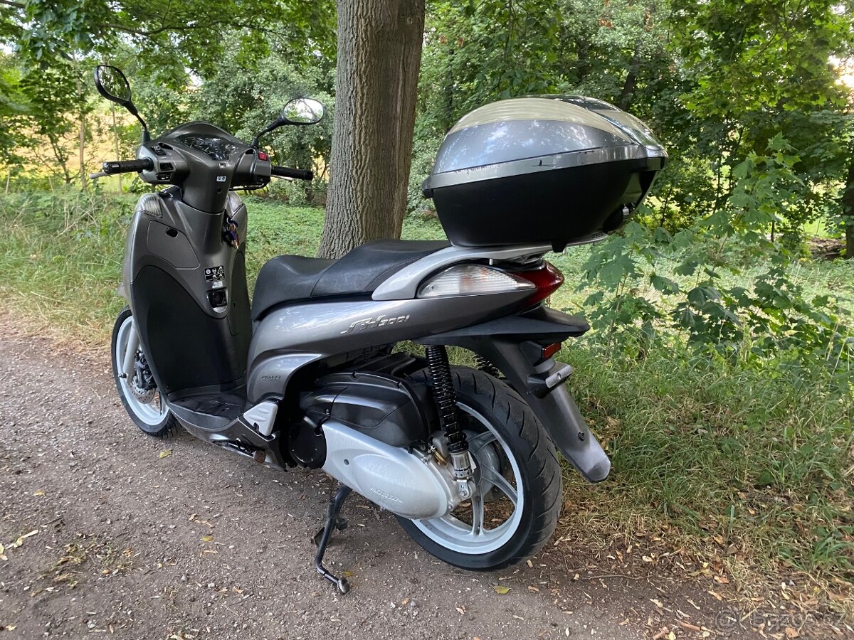 Honda SH 300 (2010) - 7