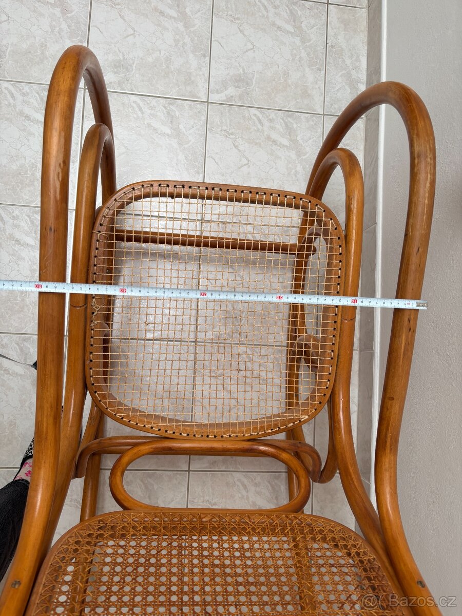 Houpací křeslo TON - 7