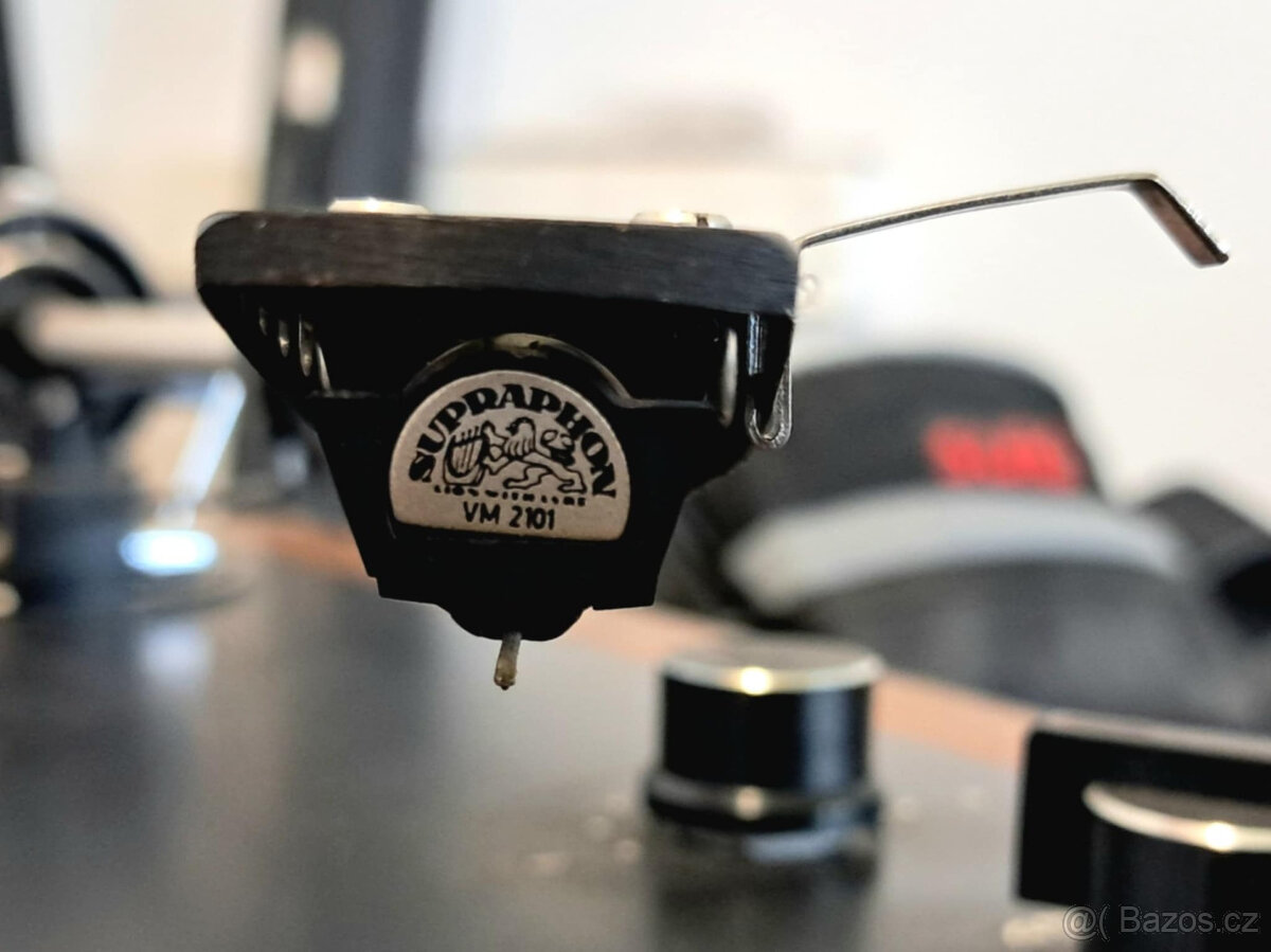 Gramofon Tesla Litovel nc 440 electronic - 7