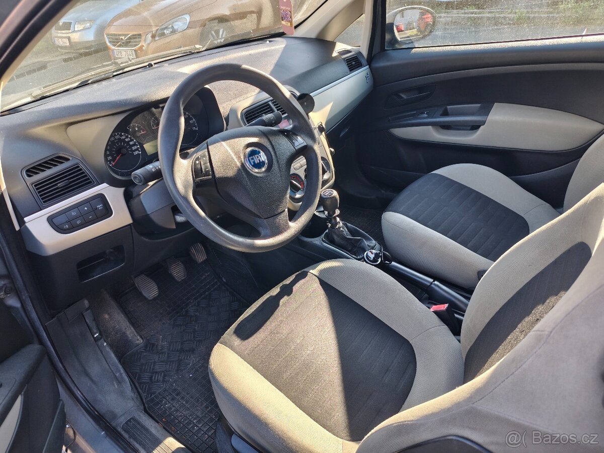 Fiat Grande Punto - 7