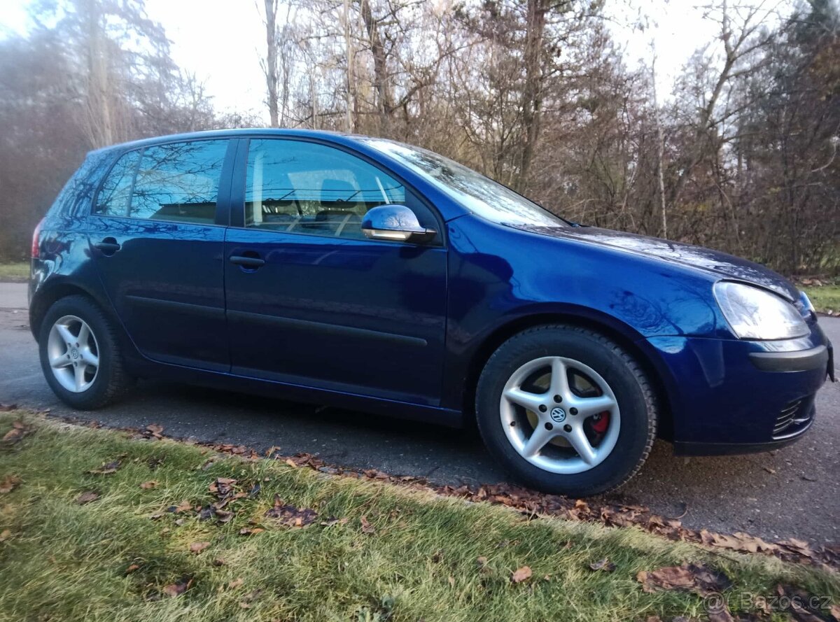 VW GOLF V 1.4 55 kW Benzín - 7