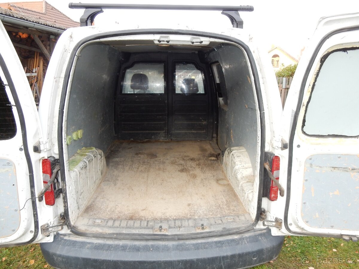 VW Caddy Maxi 1,6 tdi/75kW - 7