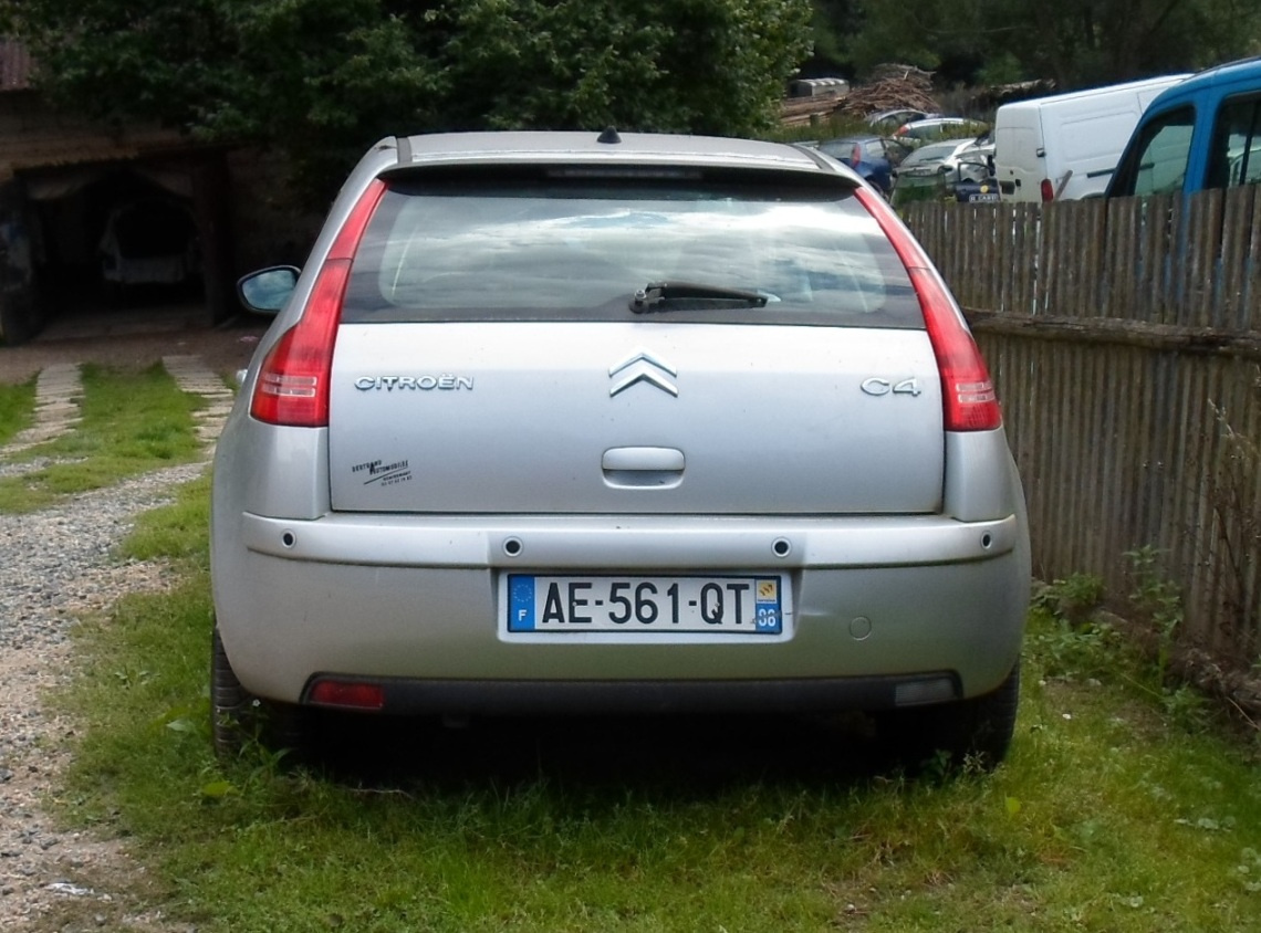 Citroen C4 1.4i - Náhradní díly - 7