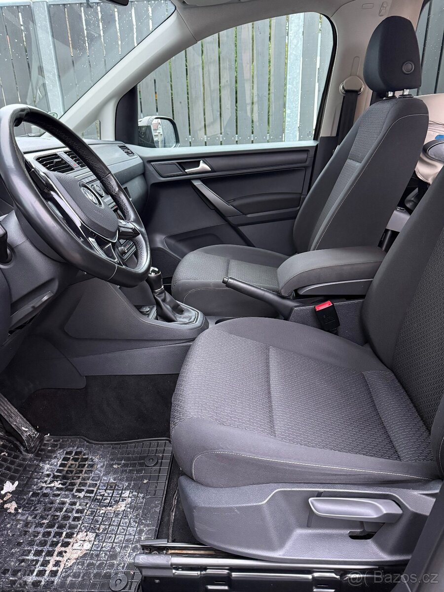 VW CADDY MAXI 7.míst, tažné zařízení - 7