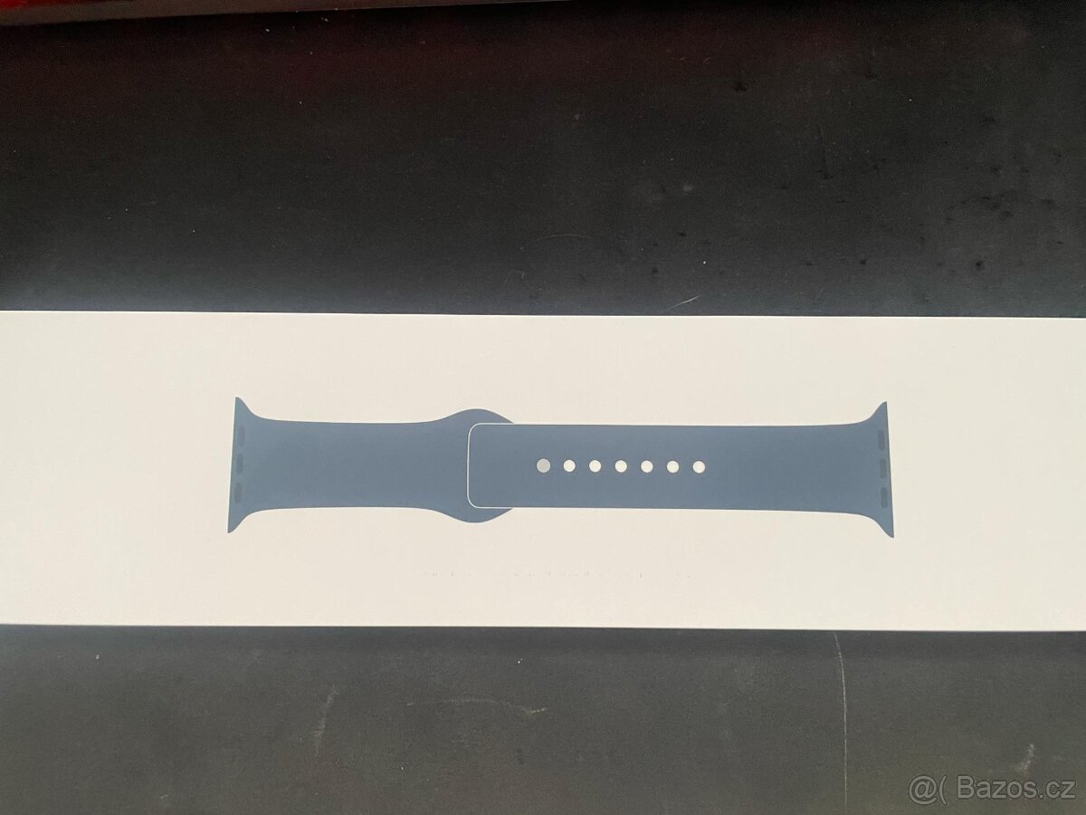 Apple Watch Series 7 (41mm) – TOP stav, jen drobný škrábaneč - 7