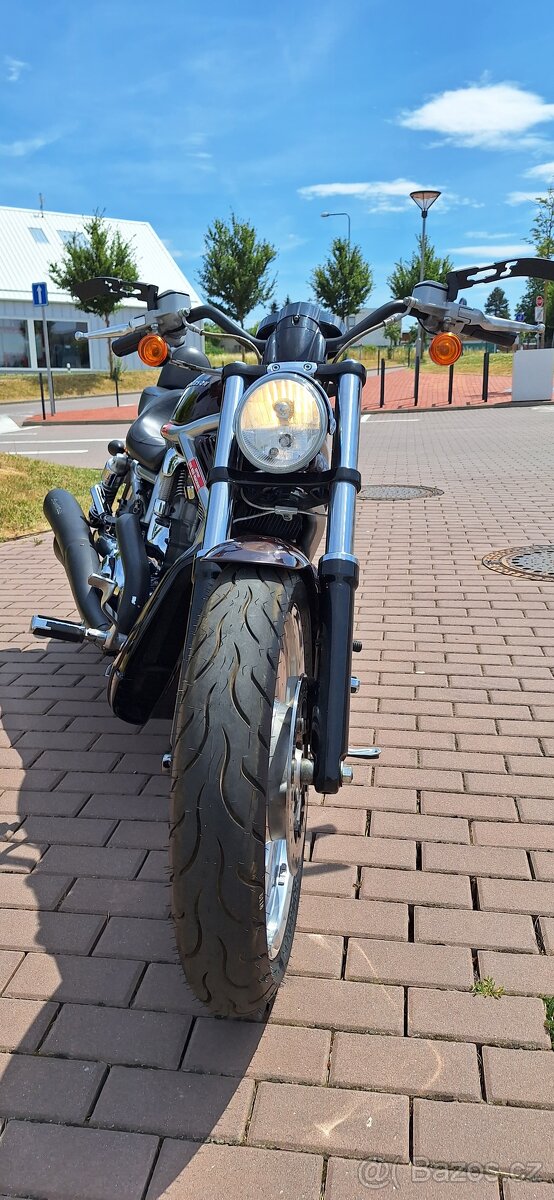 Prodám Harley-Davidson V-Rod - 7