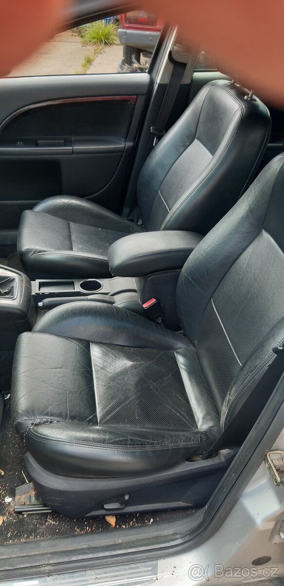 Ford Mondeo mk3 díly - 7