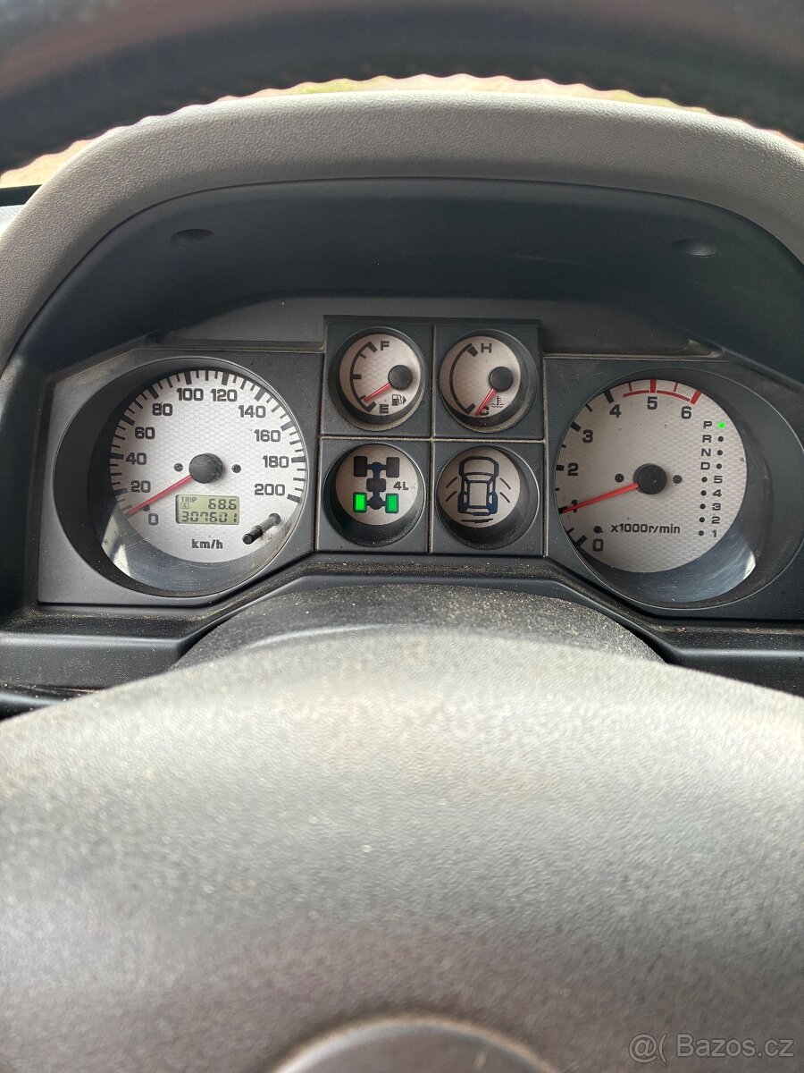 Mitshubishi Pajero V60 - 7