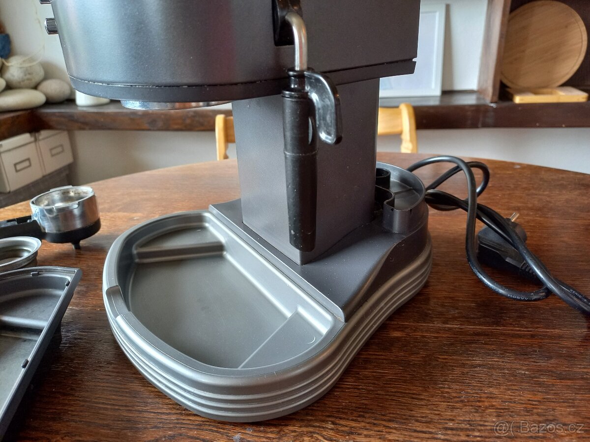 Kávovar DeLonghi EC300M Metropolis espresso - 7