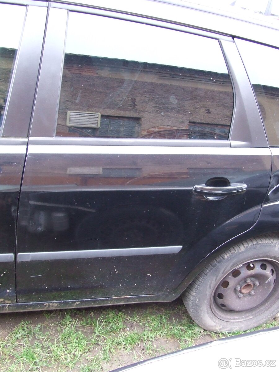 Prodám náhradní díly Ford Focus MK2 kombi 1.6 16v - 7