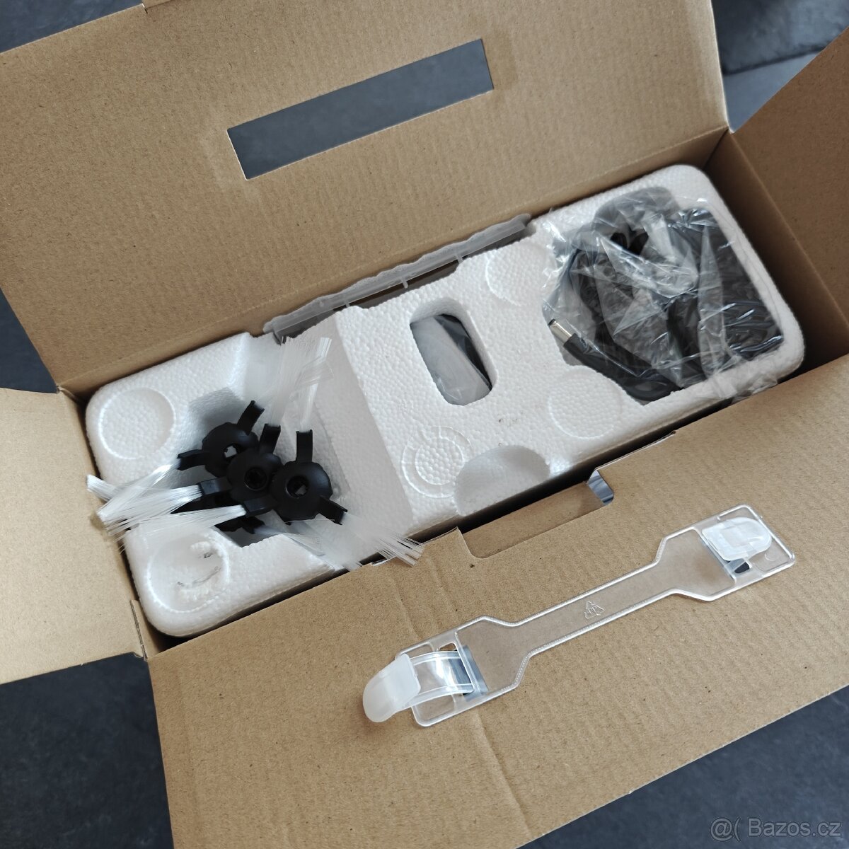 Robotický vysavač Sencor SRV 1000SL - 7