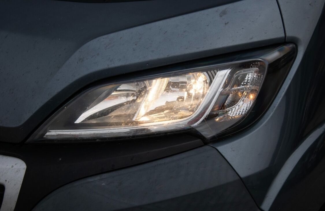 Peugeot Boxer 2.0 BlueHDi • 9-miestny • - 7