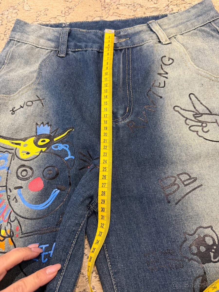 Stylové džíny s graffiti potiskem - 7