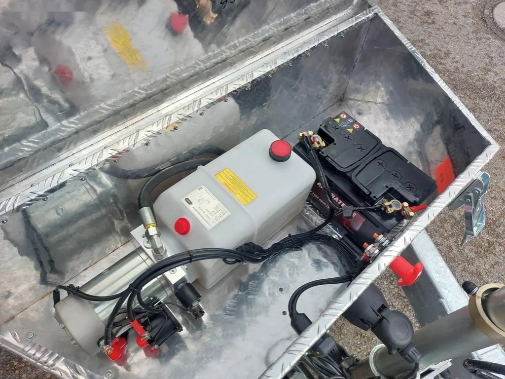 AHB jednostranný sklápěč 3,5t - 7