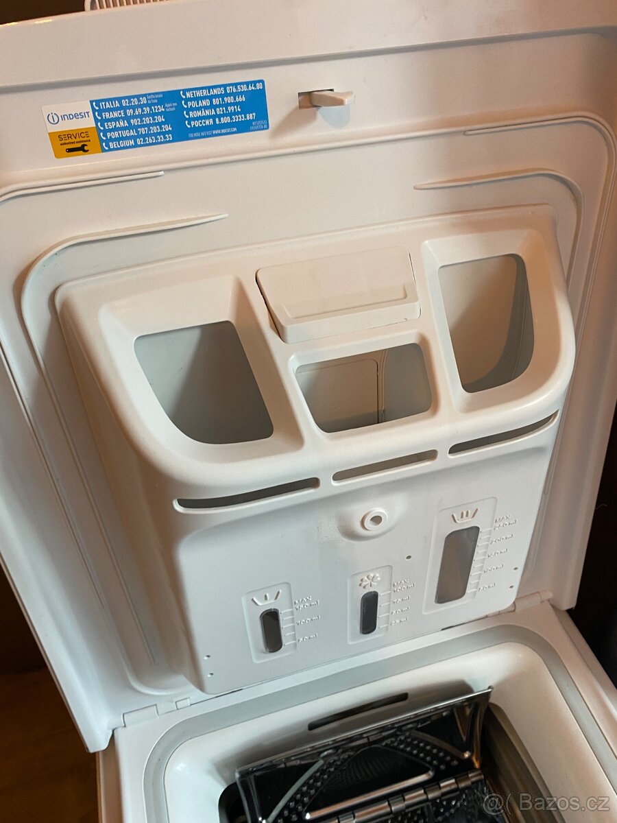 Automatická pračka INDESIT - 7