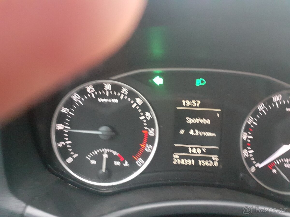 Prodám Škoda Octavia 2 facelift - 7