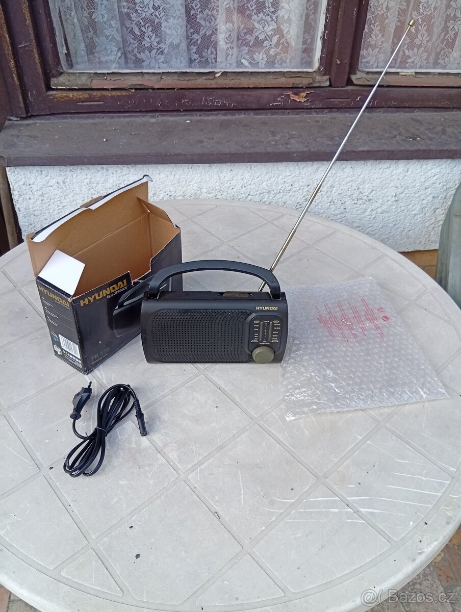 Prodám 4 starší rádia. - 7