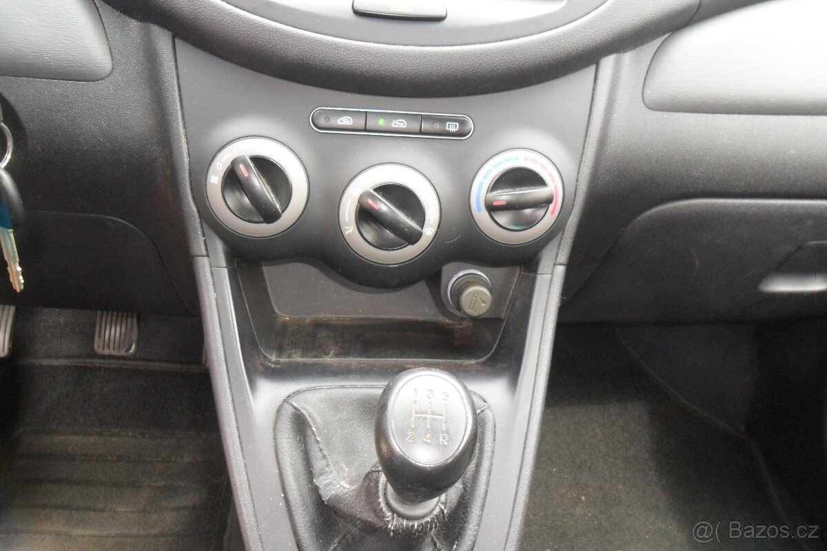 Hyundai I10, 1.1i, r.v. 2011, 124.700 km - Serviska - 7