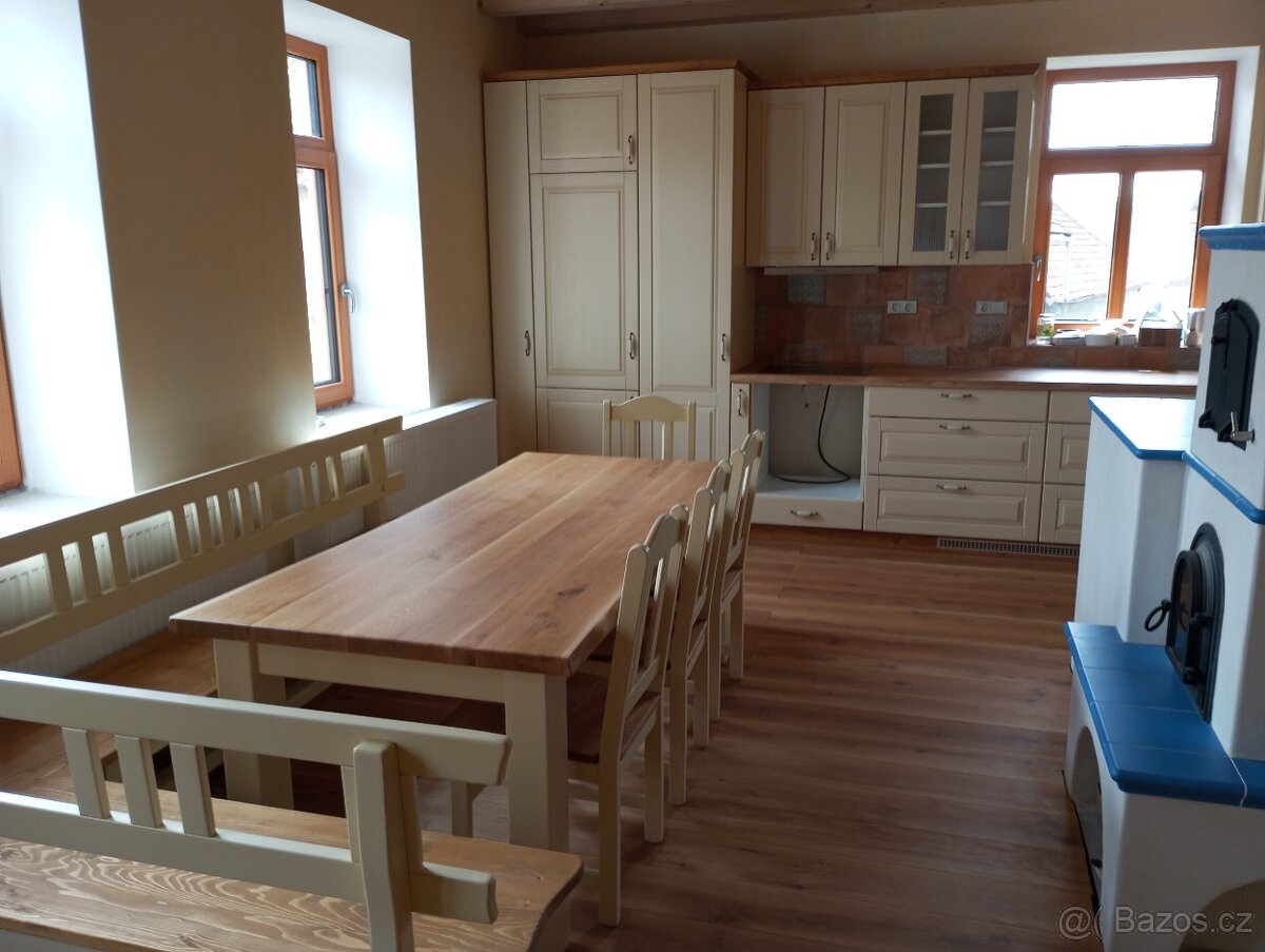 Jídelní koutek plus kuchyň - 7