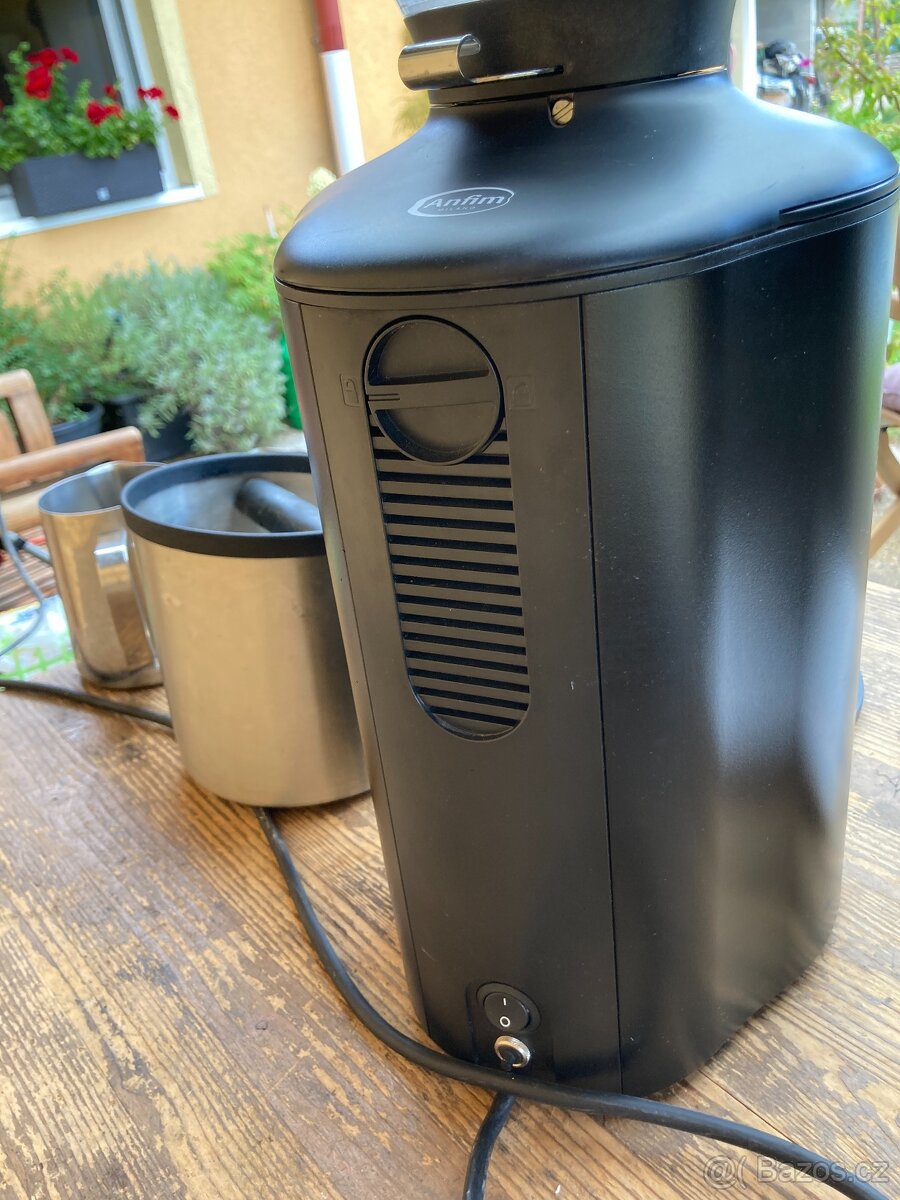 Mlýnek na kávu Anfim Pratica AE 65 2.4 B - profi - 7