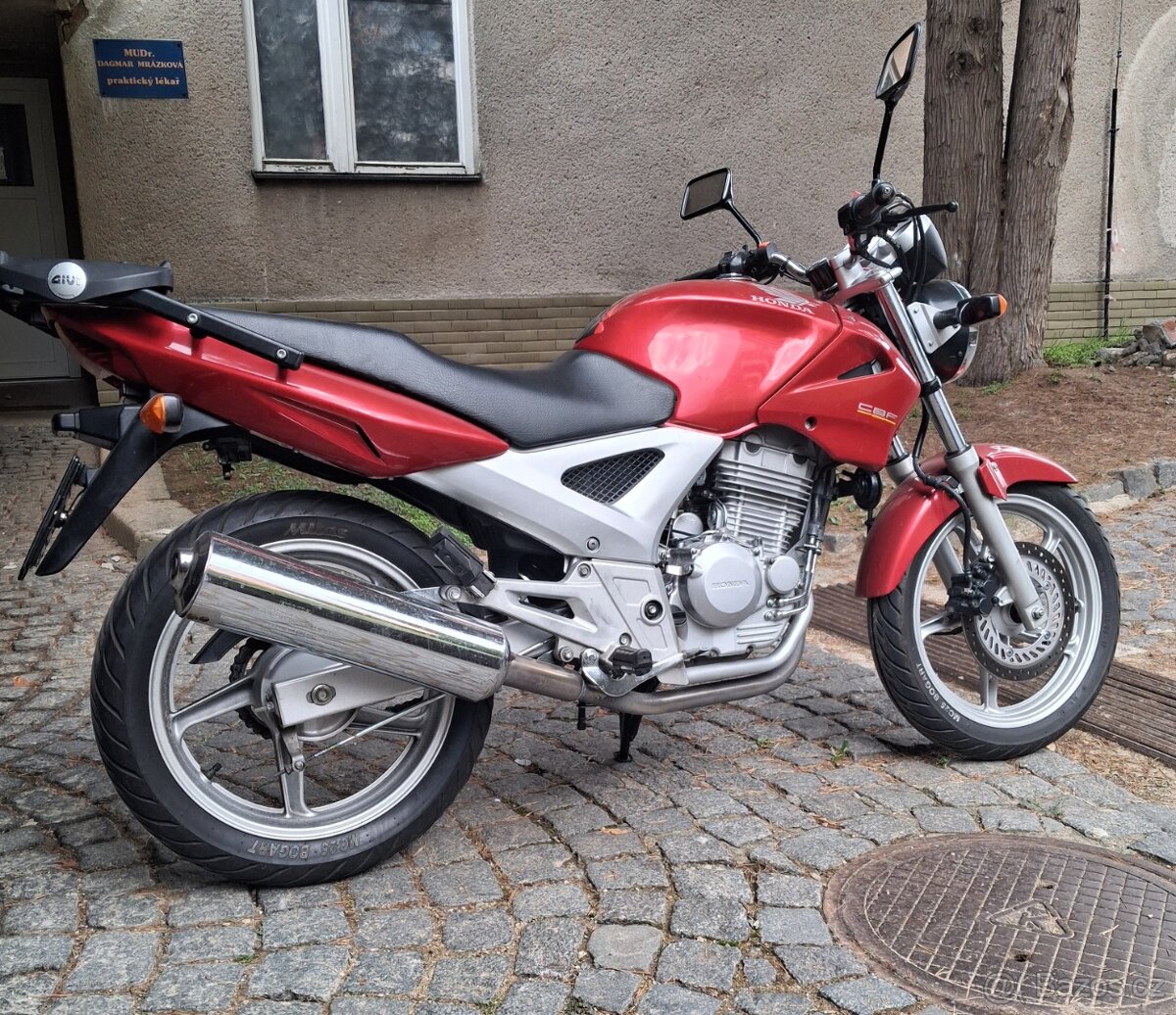 Honda CBF 250 - 7