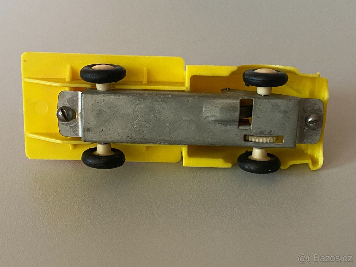 staré hračky autíčko jeřáb ites autíčko retro hračka - 7