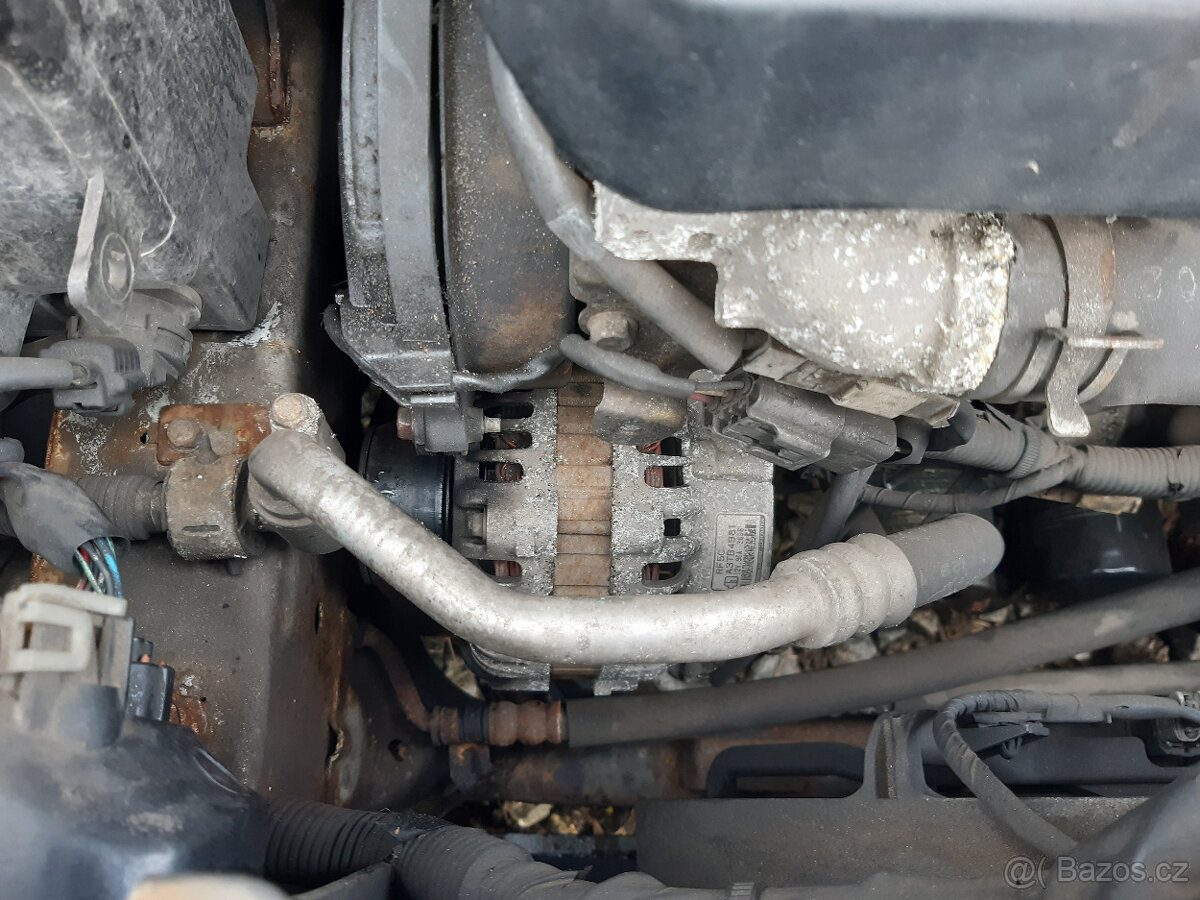 Mazda 6 2003 2,0D 89kW COMBI RF - díly z vozu - 7