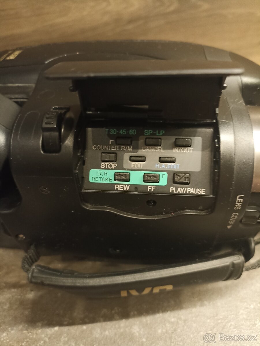Retro JVC GR-AX270 videokamera - 7