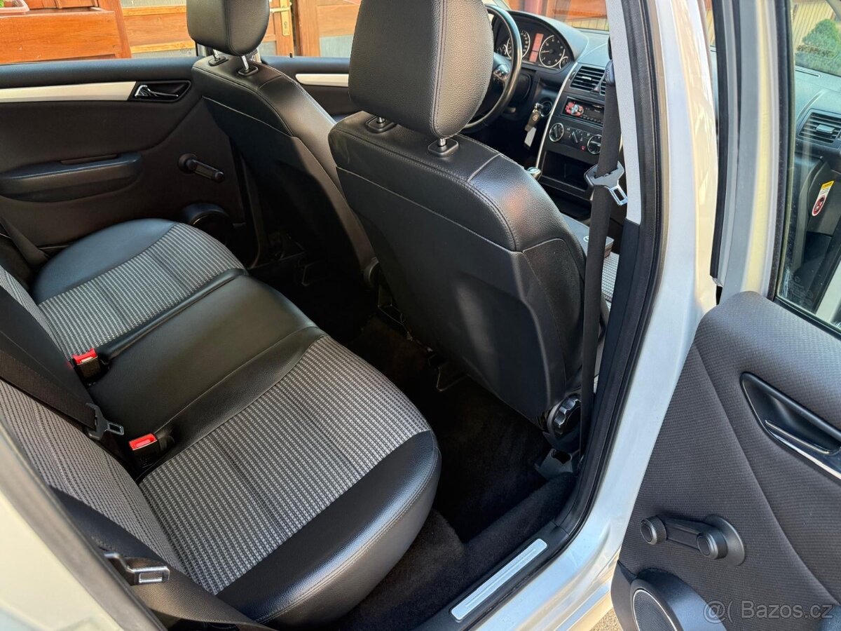Mercedes Benz A170 1,6i - 7